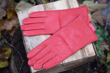 Червени дамски ръкавици ЕСТЕСТВЕНА КОЖА -код 038