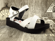 Бели дамски сандали - 138077
