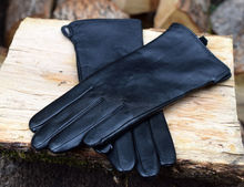 Черни дамски ръкавици ЕСТЕСТВЕНА КОЖА-код 065